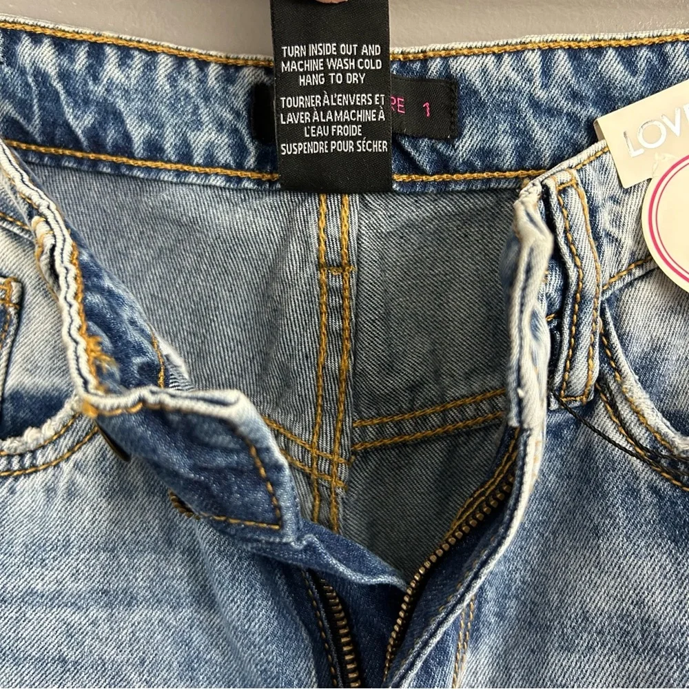 NWT Love Culture Wide Leg Distressed Celine Jeans Size 28 - Picture 7 of 11